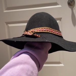 Black felt authentic floppy women’s hat